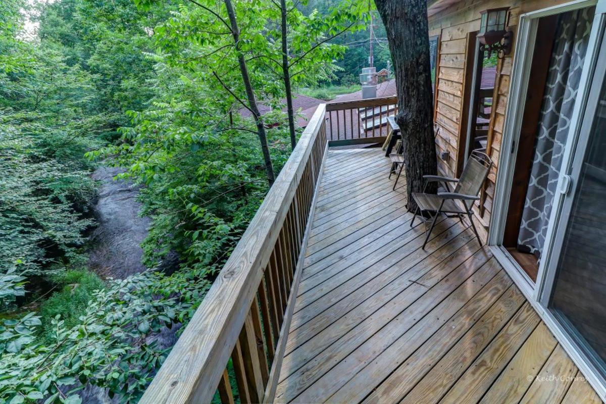 Magnolia Streamside Resort Canadensis Exterior foto